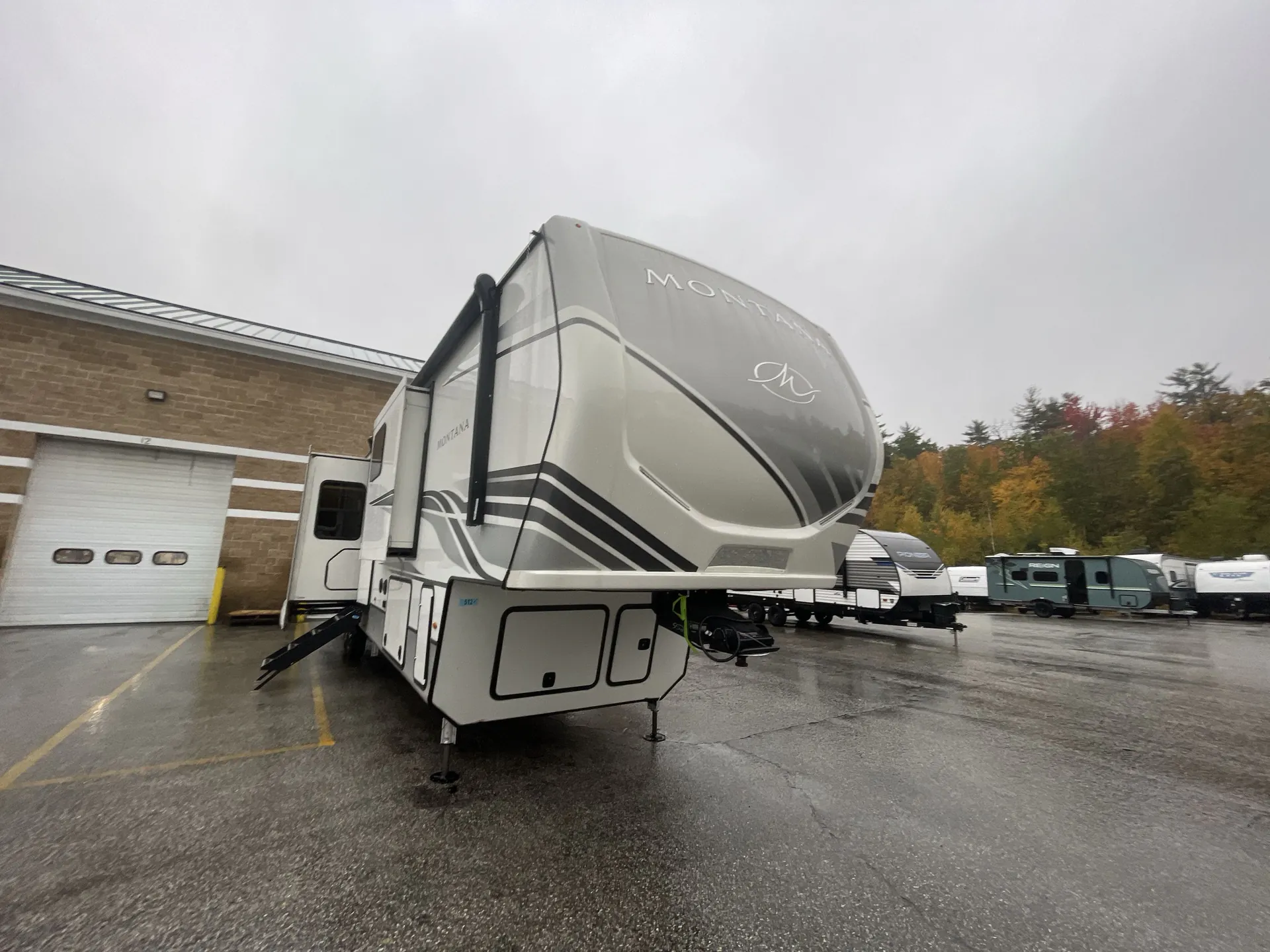 2023 Keystone Montana 3901RK