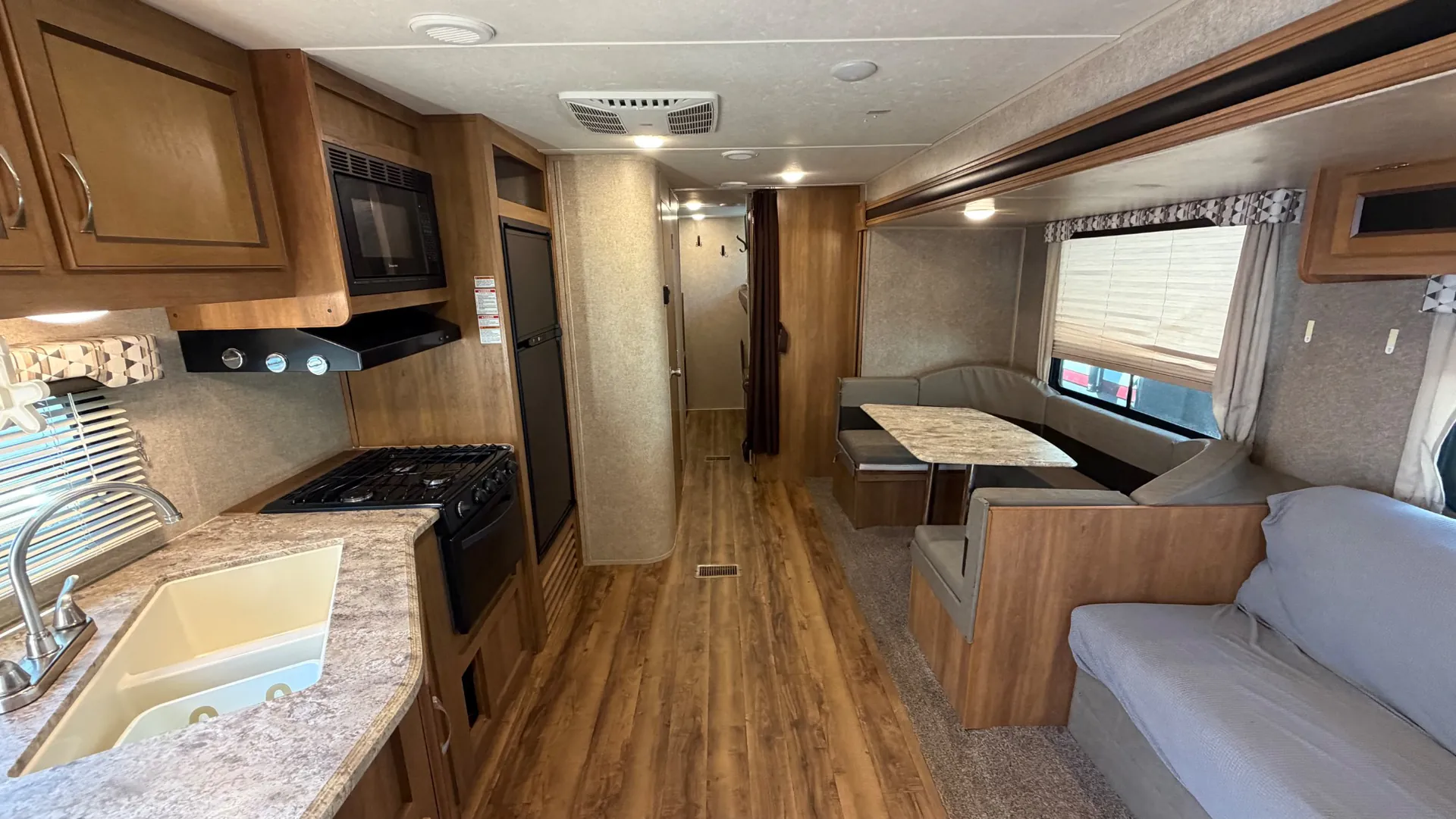 2019 Coachmen Catalina SBX 301BHSCK - Photo 3