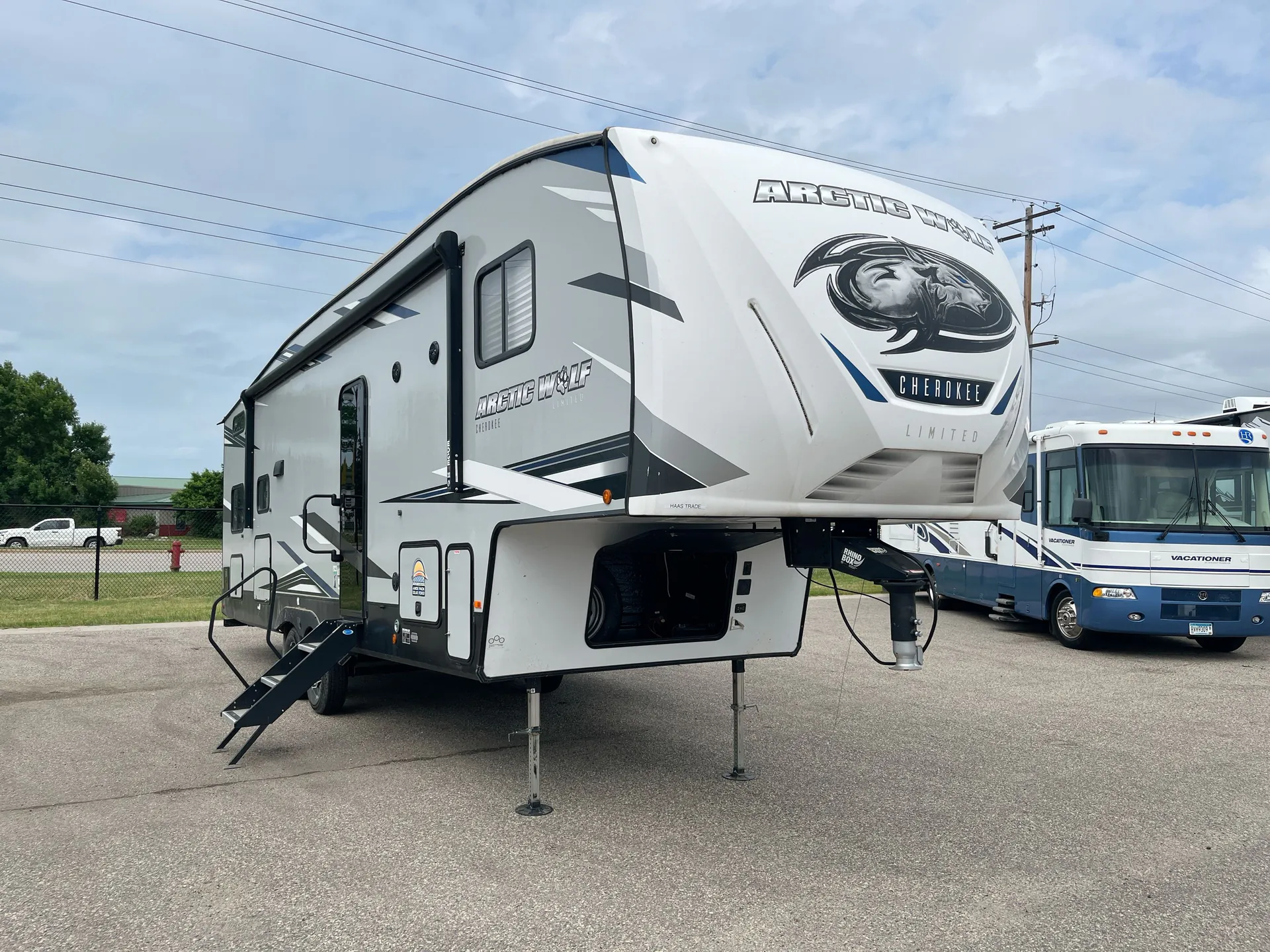 2022 Forest River Arctic Wolf 287BH - Photo 2