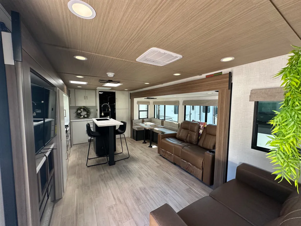 2026 Forest River Vibe 3400XL, Photos photo 25