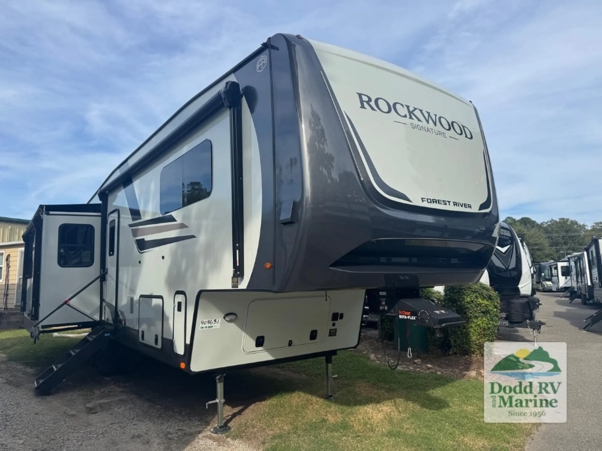 2026 Forest River Rockwood Signature R361RLS - Photo 2