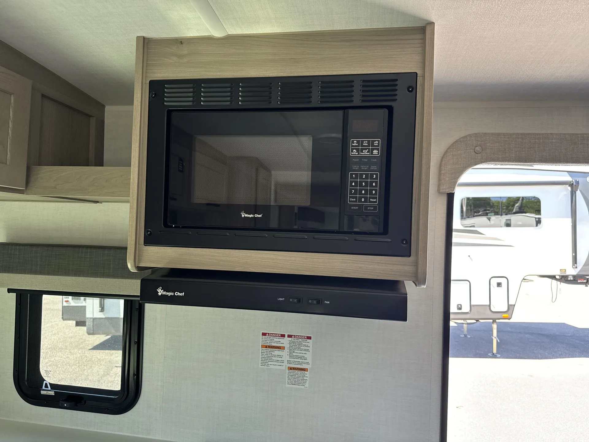 2026 Forest River Rockwood Mini Lite 2506FK — Photo 7