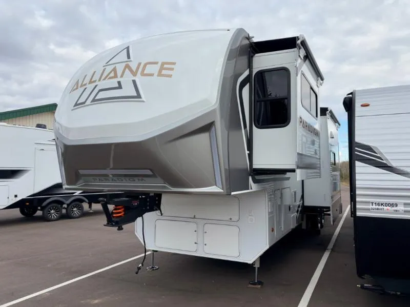 2026 Alliance RV Paradigm 385FL - Photo 4