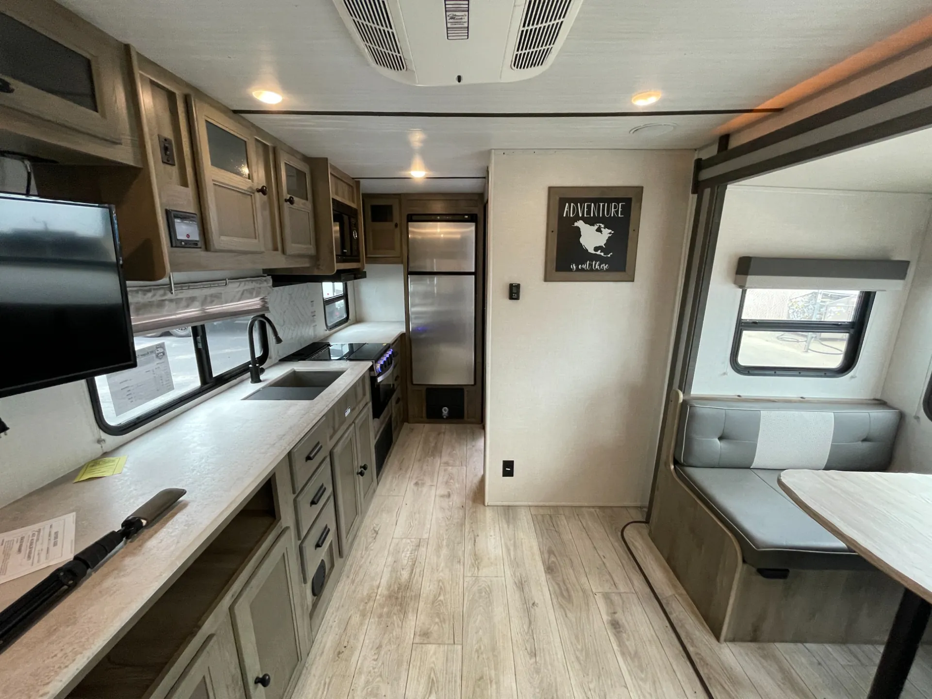 2022 Forest River Surveyor Legend 203RKLE - Photo 2