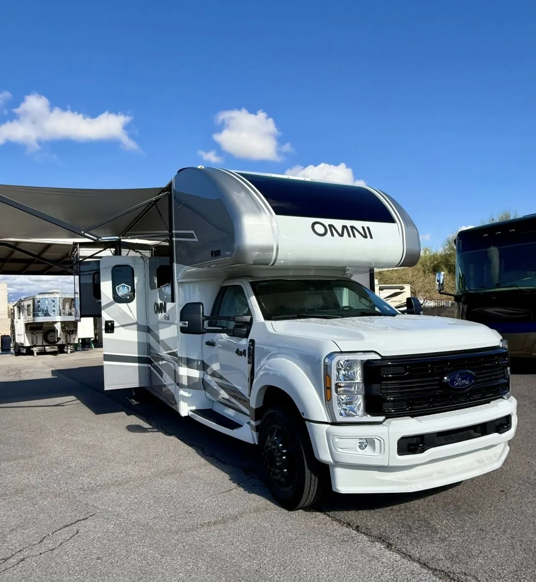 2026 Thor Motor Coach Omni Trail X32 - Photo 2