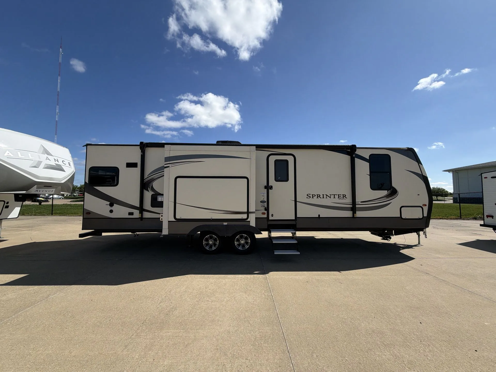 2018 Keystone Sprinter Limited 312MLS - Photo 2
