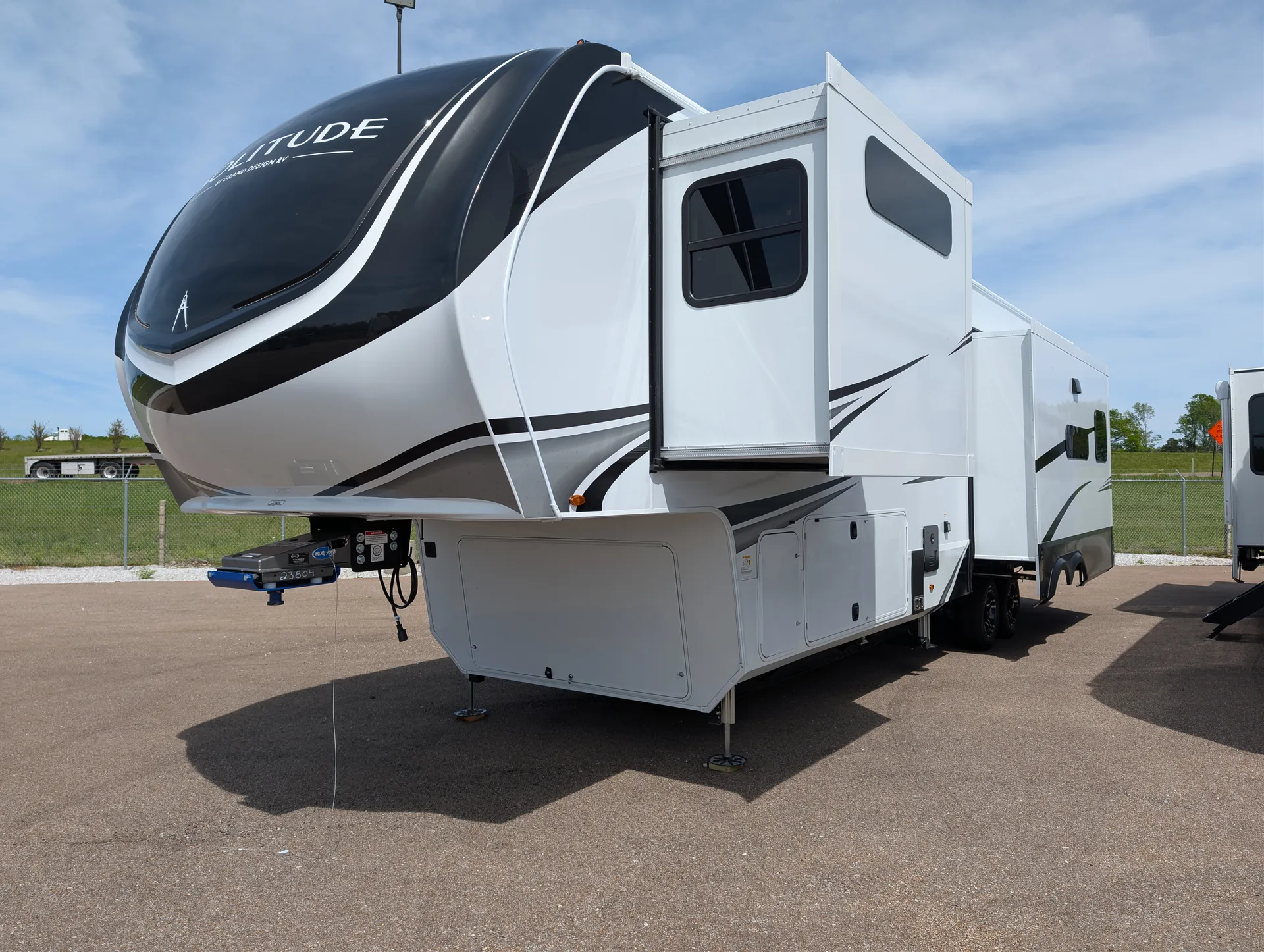 2026 Grand Design Solitude 370DV - Photo 3
