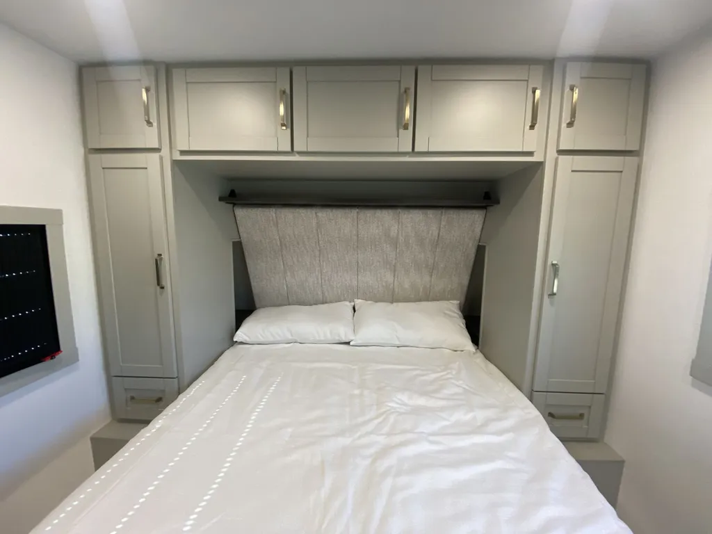 2026 Brinkley Model Z 297, Photos photo 31