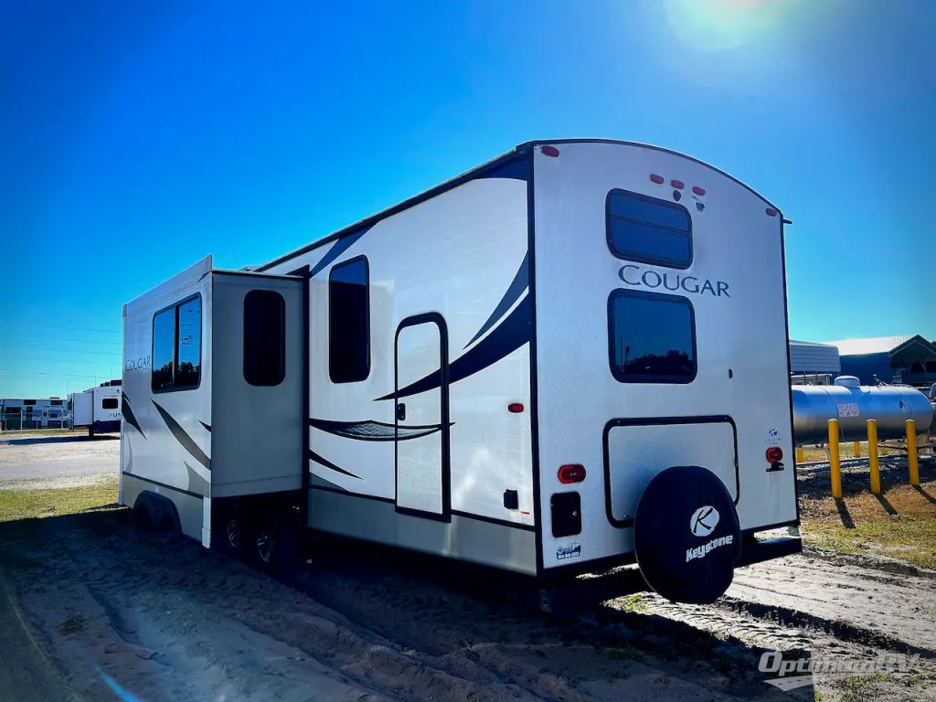 2022 Keystone Cougar Half-Ton 30BHS, Photos photo 2