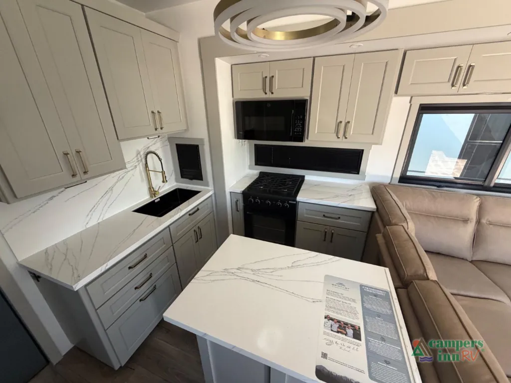 2026 Brinkley Model G 3950, Photos photo 11