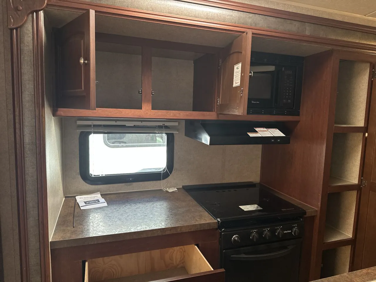 2016 Forest River Rockwood Roo 23IKSS — Photo 5