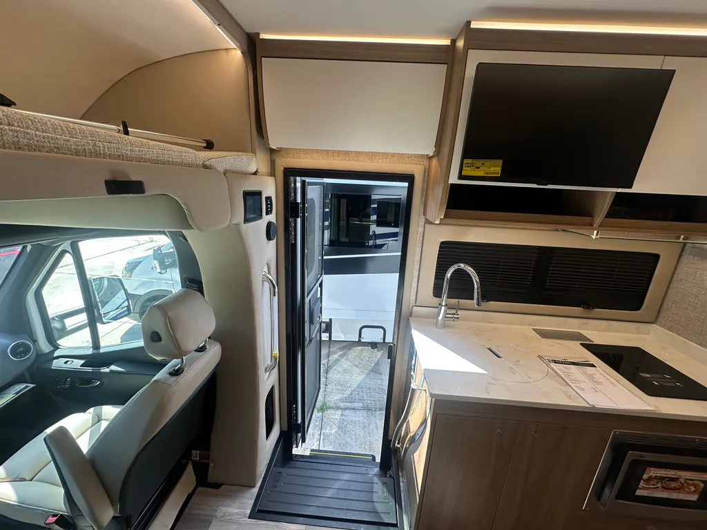 2026 Tiffin Wayfarer 25 XLW, Photos photo 39