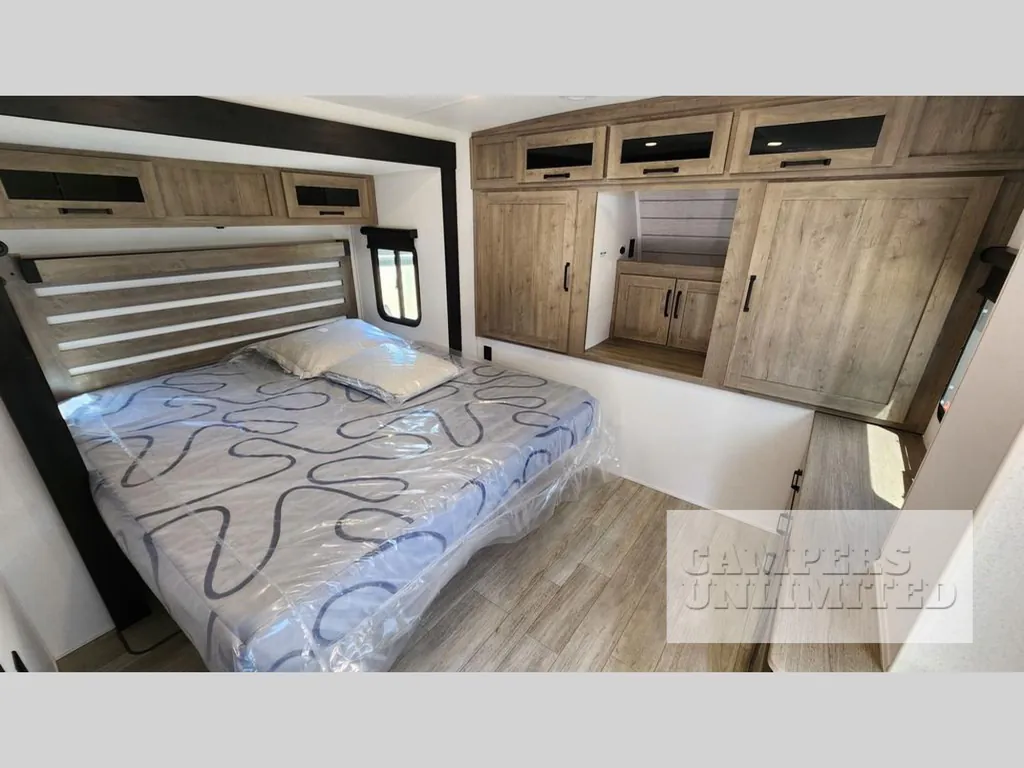 2026 Forest River Solaire 3200TSBH, Photos photo 13