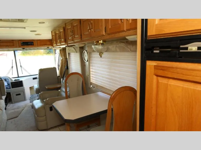 1999 Holiday Rambler Endeavor 34WD - Photo 4