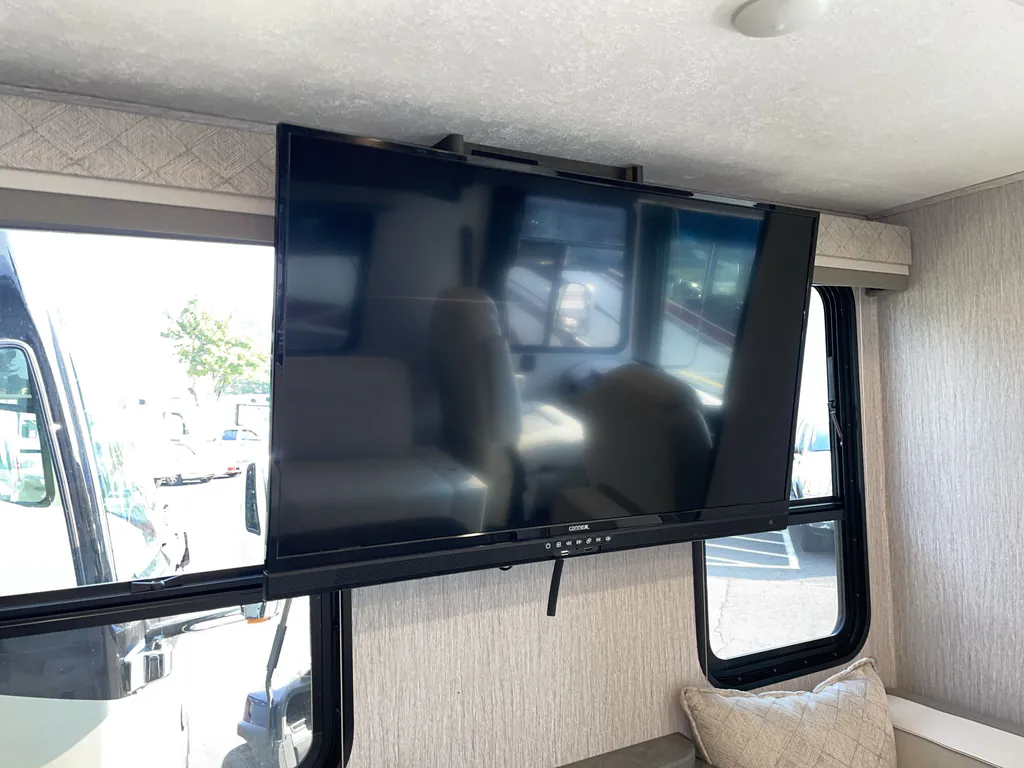 2023 Coachmen Pursuit 31BH, Photos photo 14