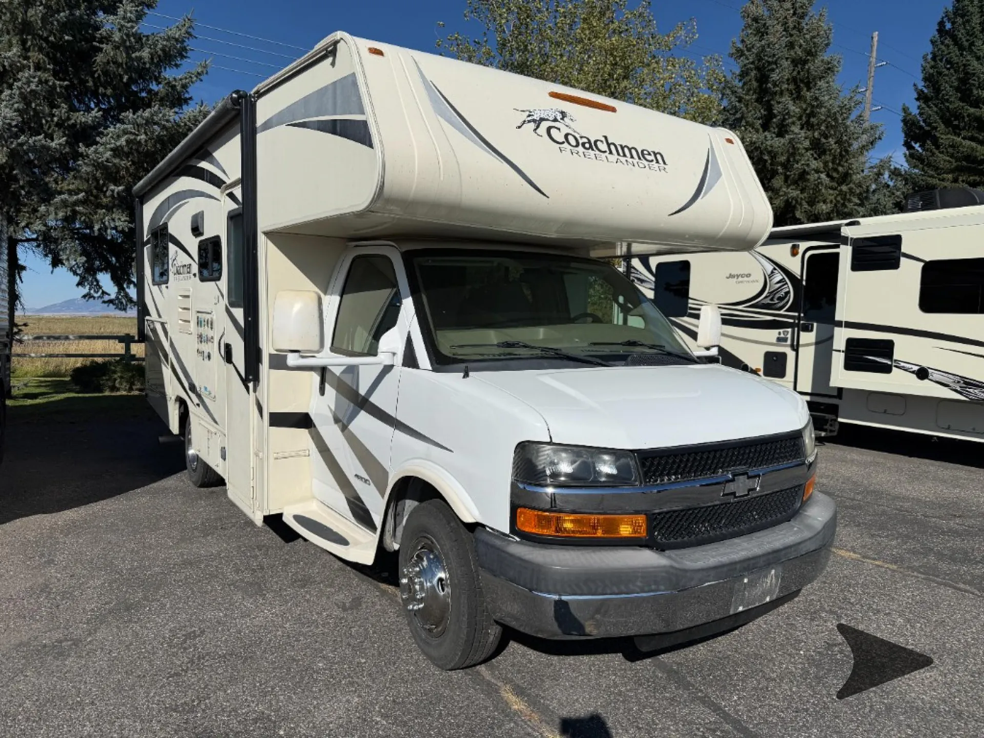 2017 Coachmen Freelander 21QB - Photo 2