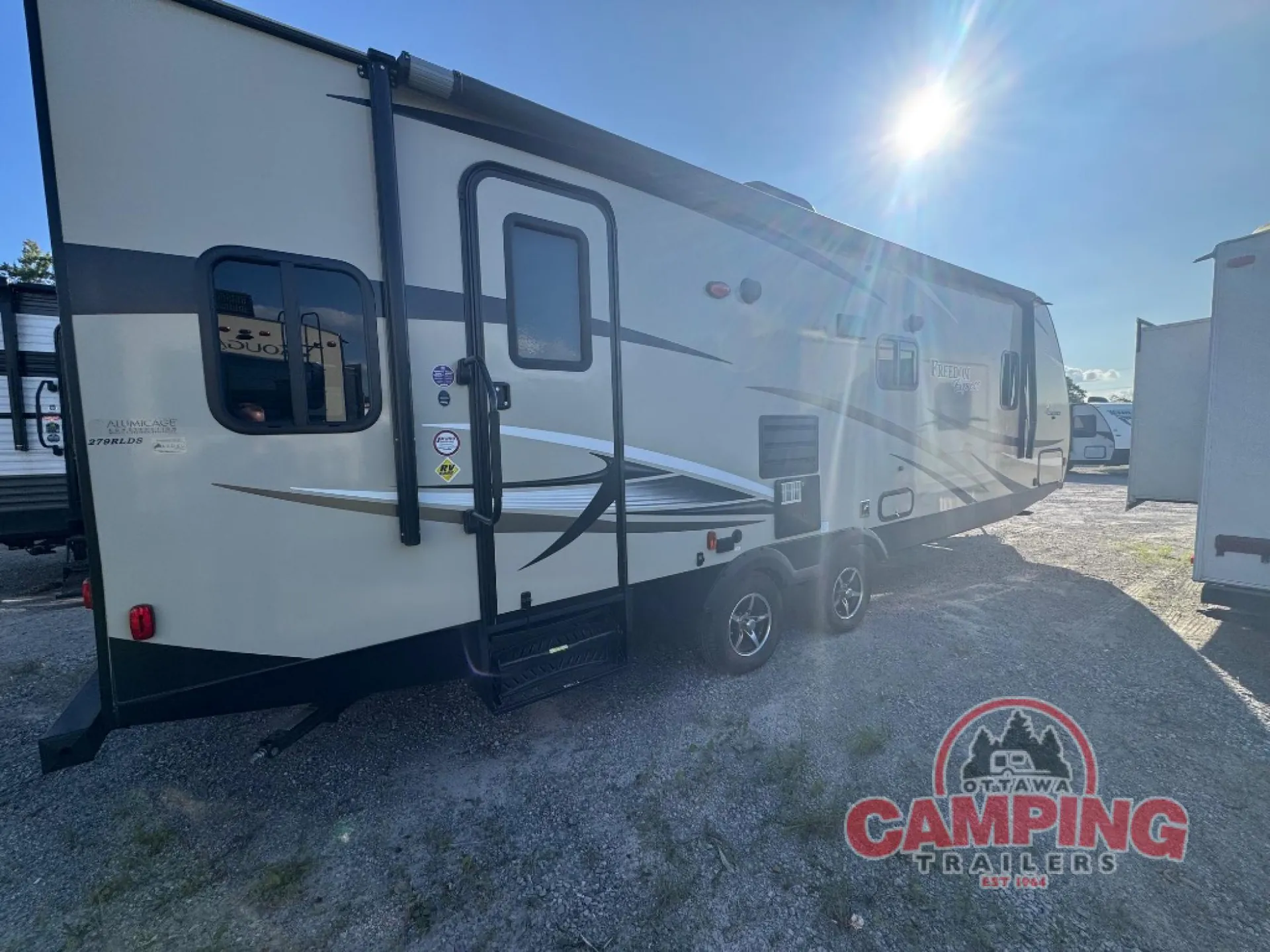 2017 Coachmen Freedom Express LTZ 279RLDS - Photo 4