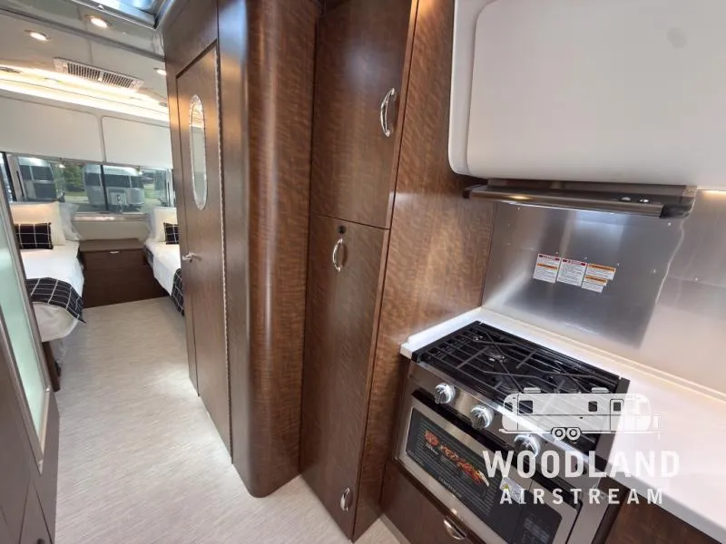 2026 Airstream Globetrotter 27FB - Photo 4