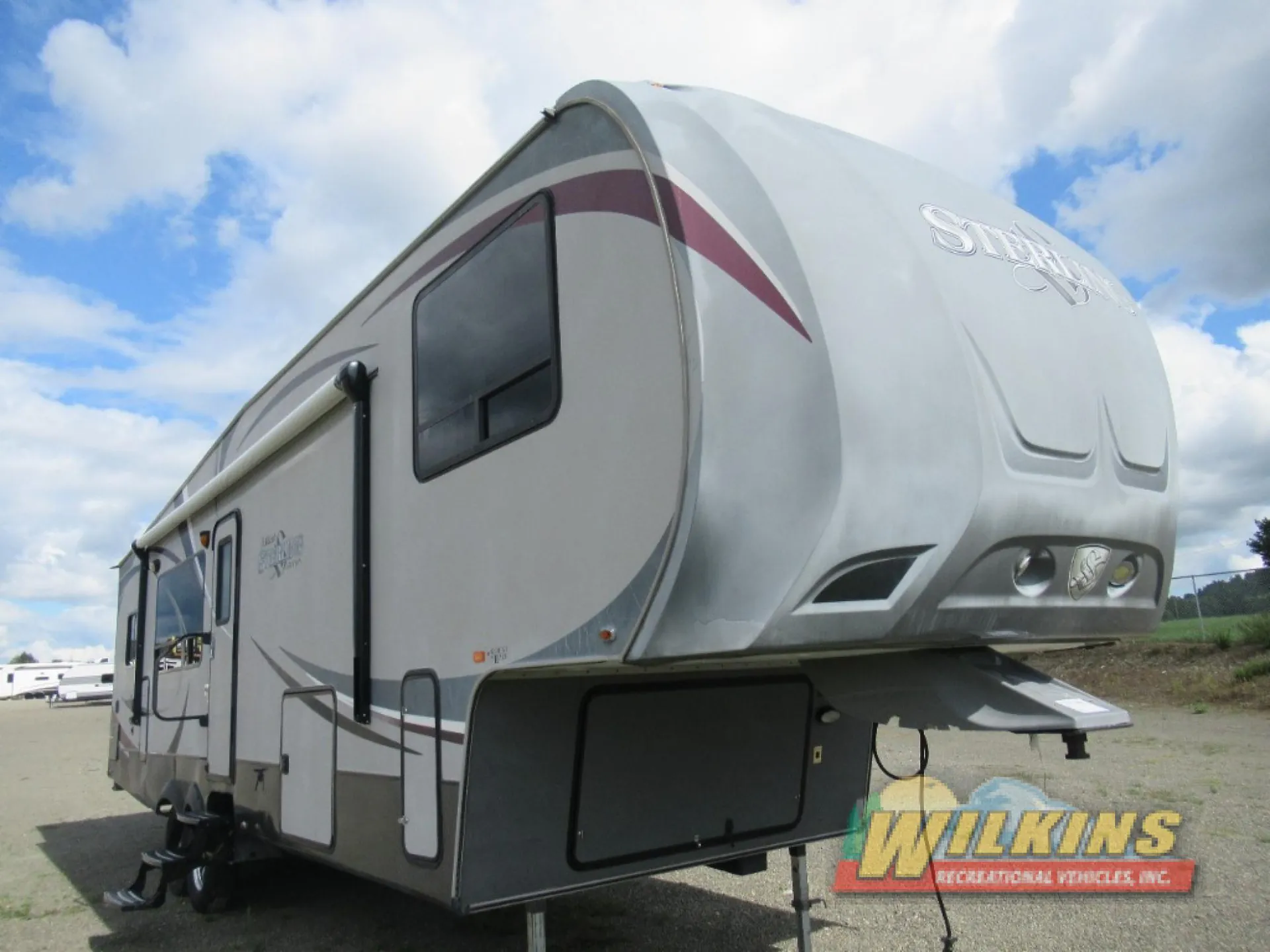 2012 Forest River Wildcat Sterling 32RK - Photo 2