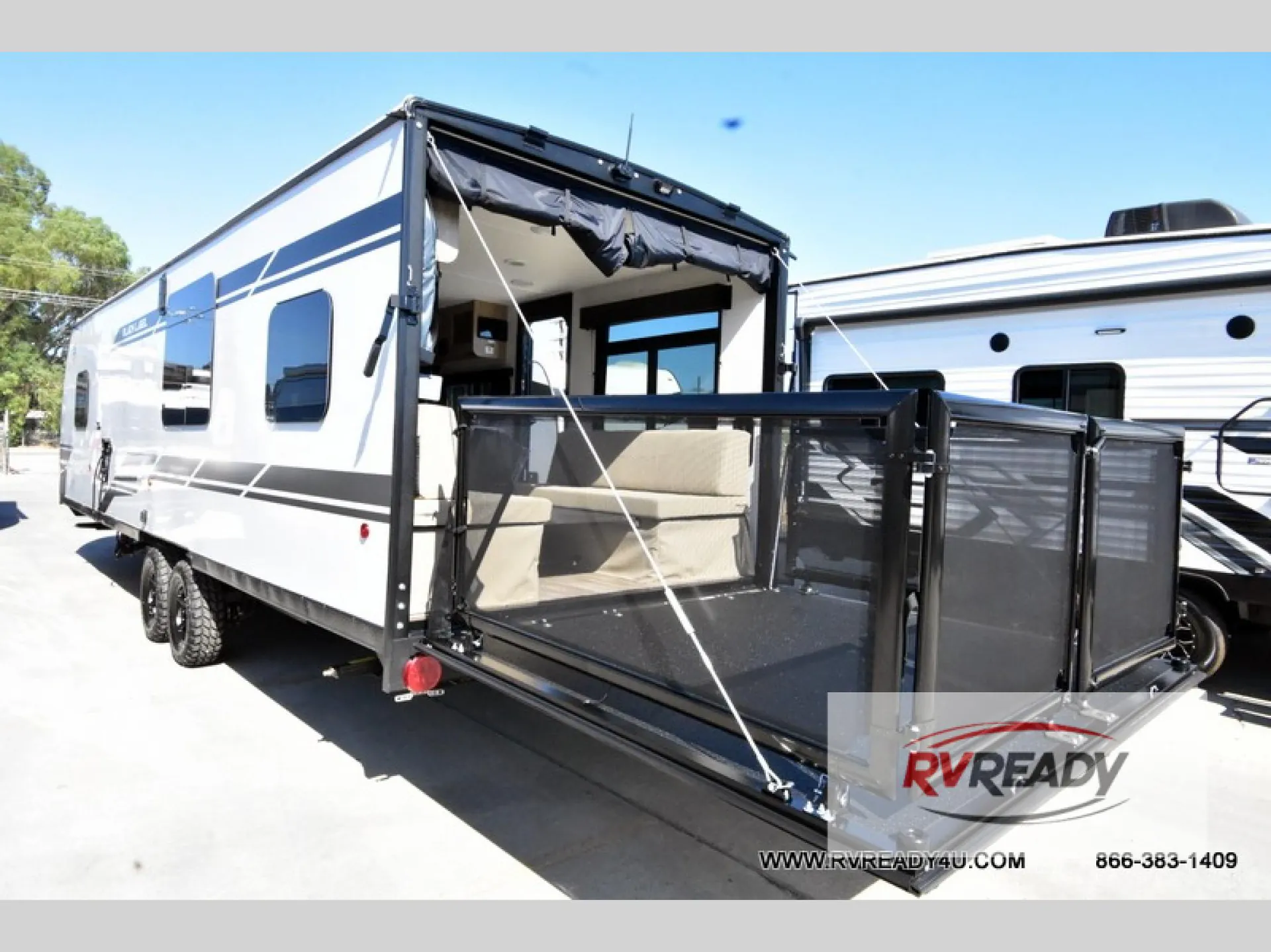 2027 Forest River Cherokee Grey Wolf Black Label 24RRTBL - Photo 3