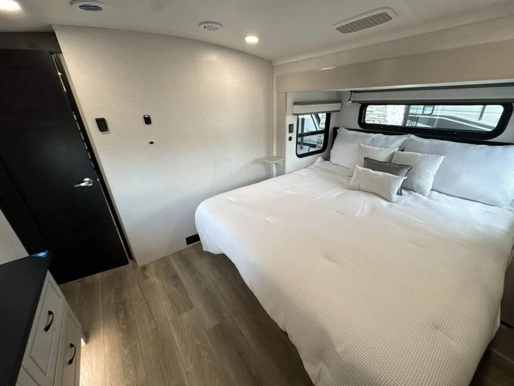 2026 Jayco North Point 395DSDB, Photos photo 34