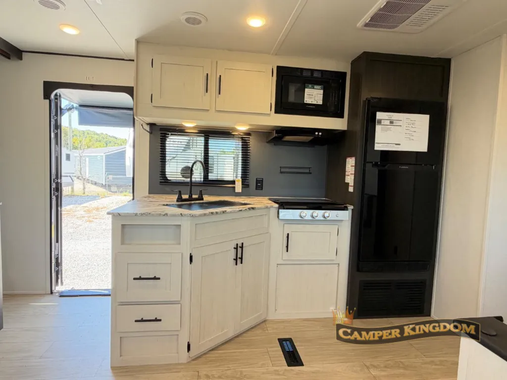 2027 Shasta I-5 530BQB, Photos photo 10