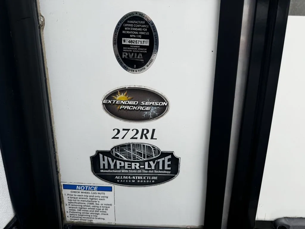 2018 Forest River Salem Hemisphere Lite 272RL — Photo 6