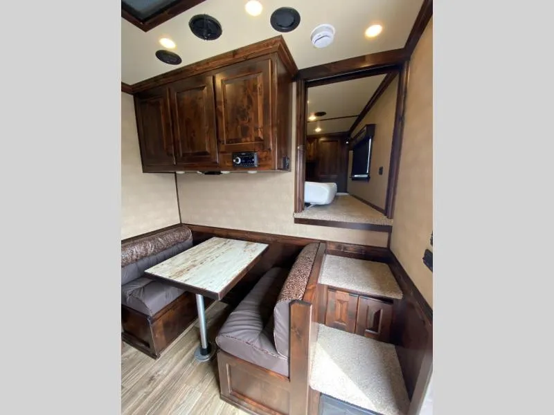 2025 Elite 5 Horse Gooseneck Trailer Aluminum Build, 8' Hayrack, Premium - Photo 2