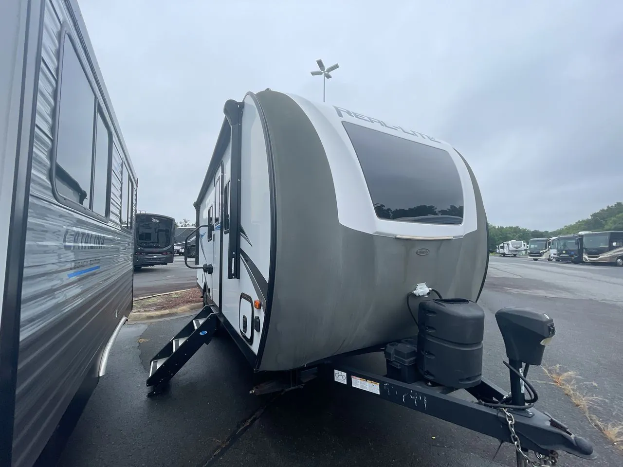 2021 Palomino Real-Lite Mini 189 - Photo 2
