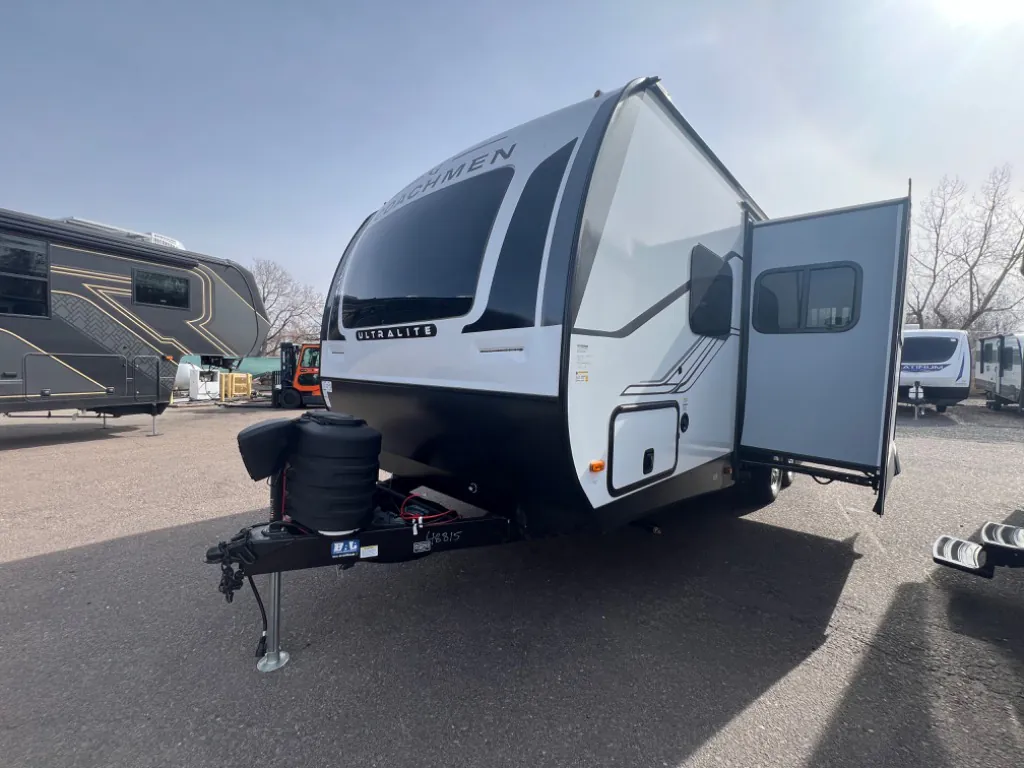 2025 Coachmen Apex Ultra-Lite 241BHS - Photo 3