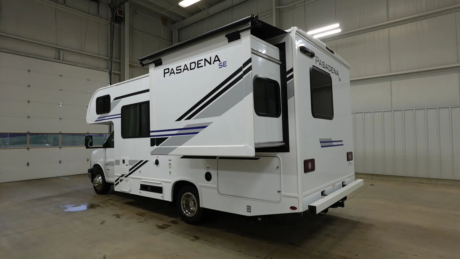 2026 Thor Motor Coach Pasadena SE SZ22 Chevy - Photo 4