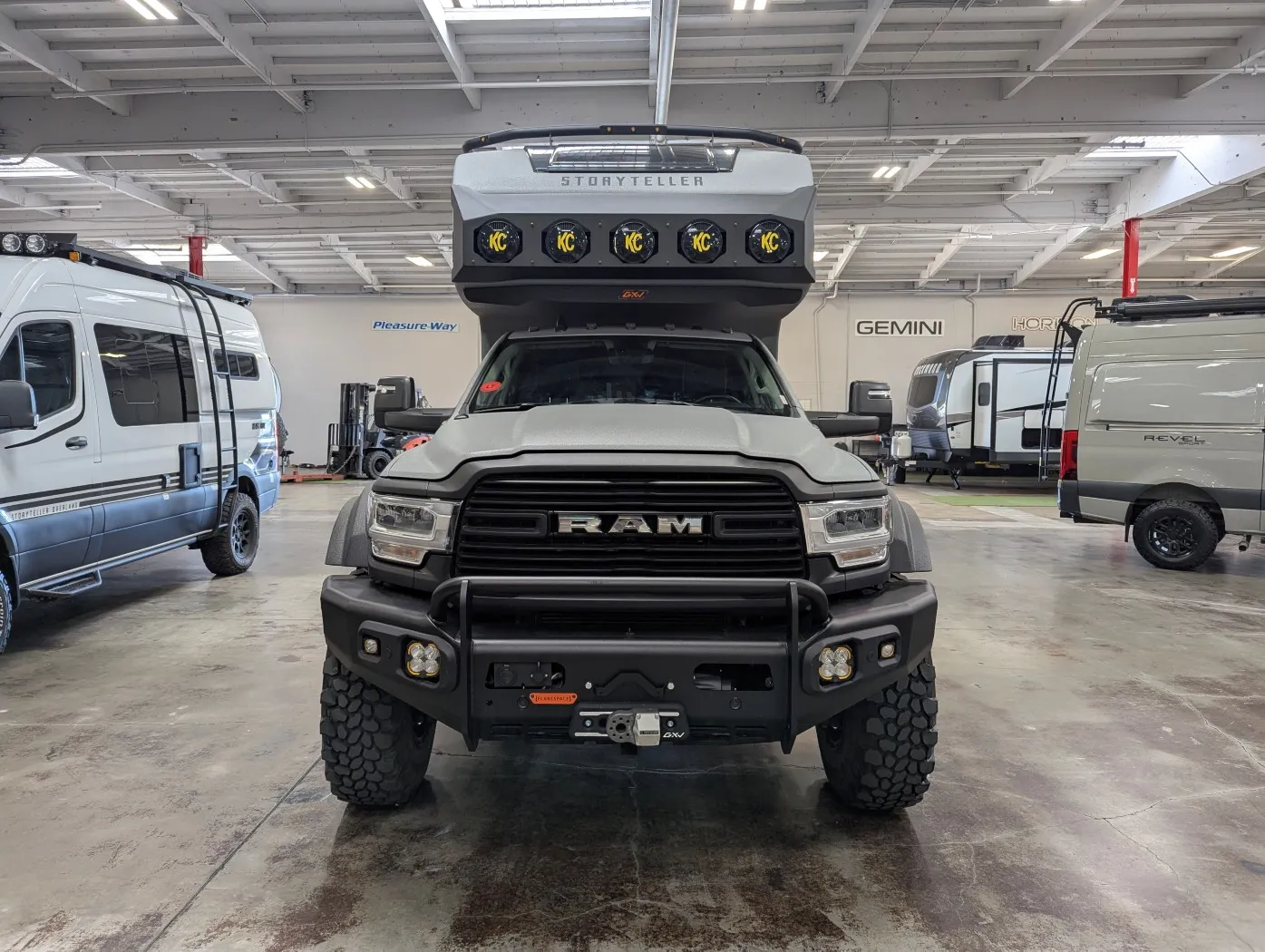 2026 Storyteller Overland GXV Hilt Hilt - Photo 2