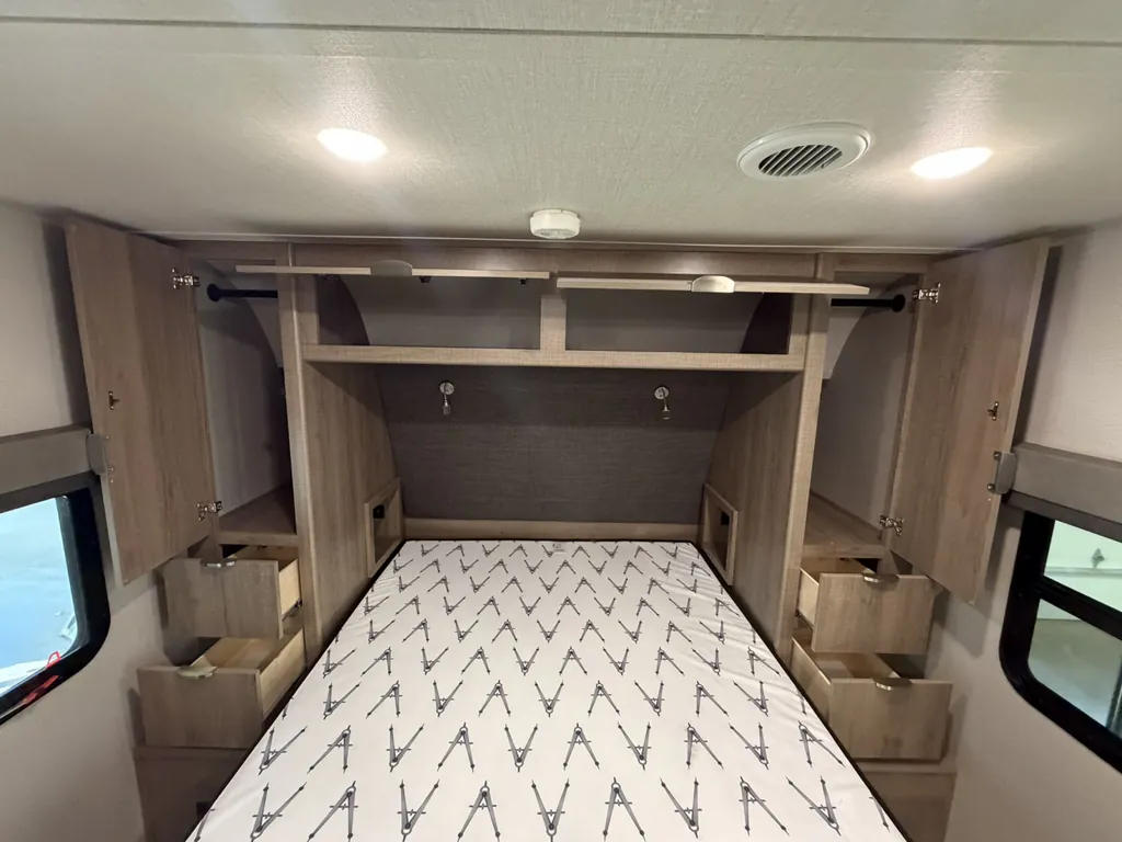2021 Grand Design Imagine XLS 22MLE, Photos photo 11