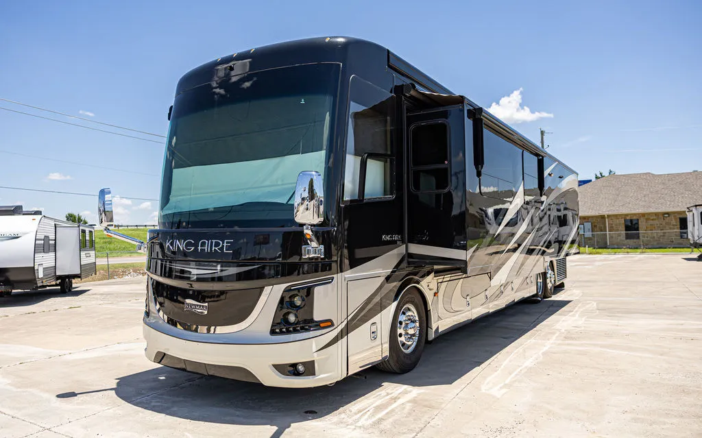 2017 Newmar King Aire 4584 - Main photo