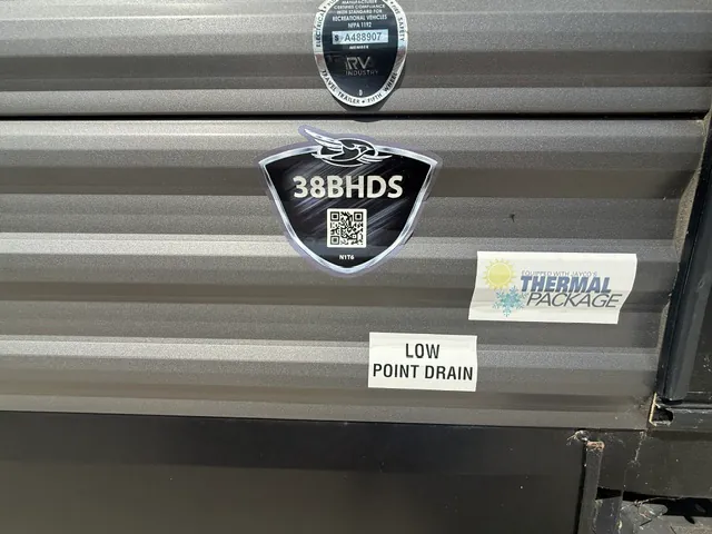 2022 Jayco Jay Flight 38BHDS - Photo 3