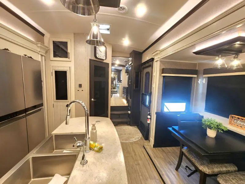 2021 Jayco Pinnacle 36FBTS, Photos photo 17