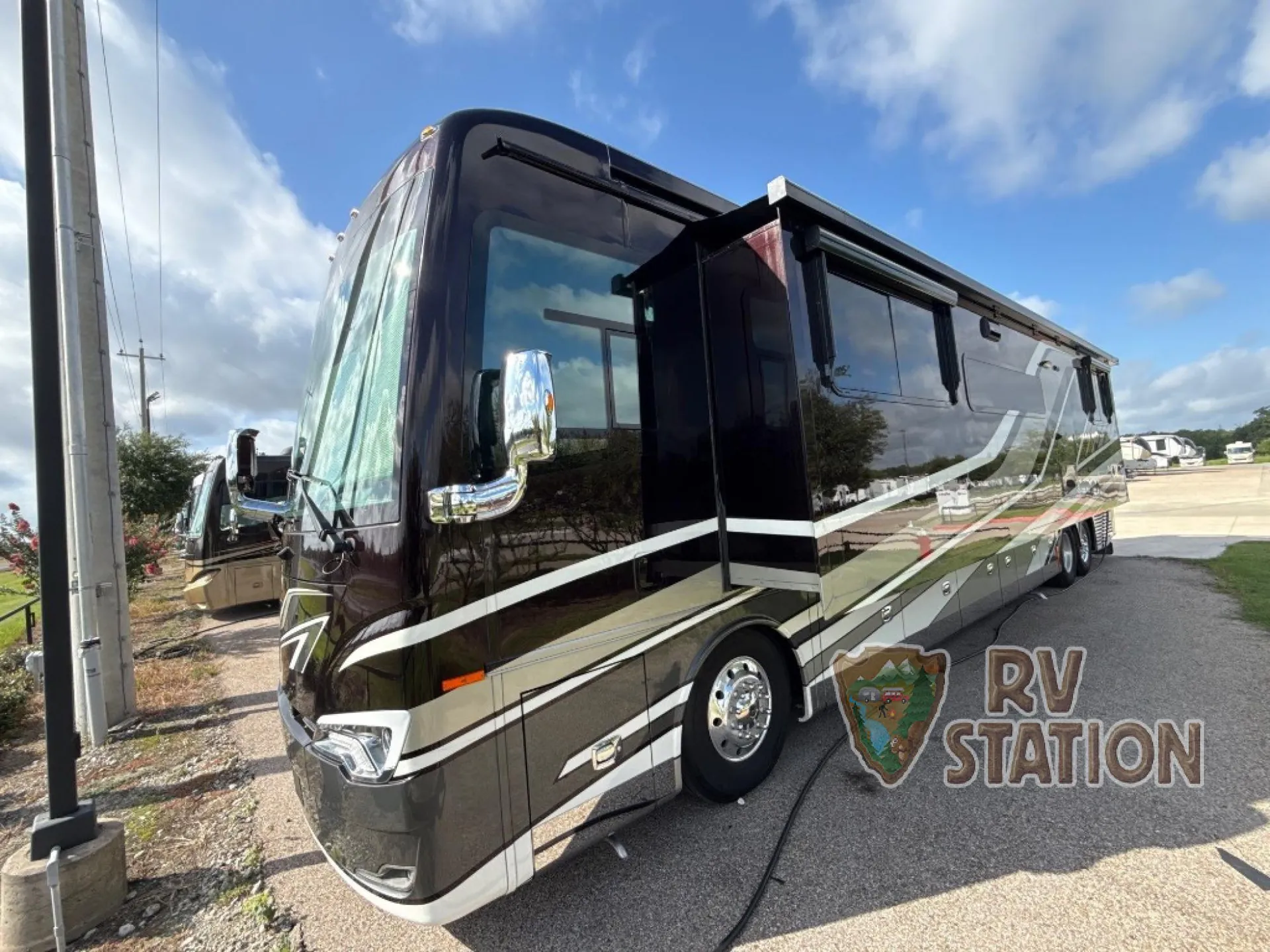 2023 Tiffin Allegro Bus 45 FP - Photo 4