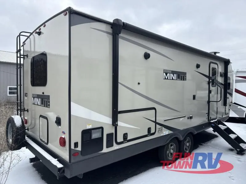 2023 Forest River Rockwood Mini Lite 2506S - Photo 4