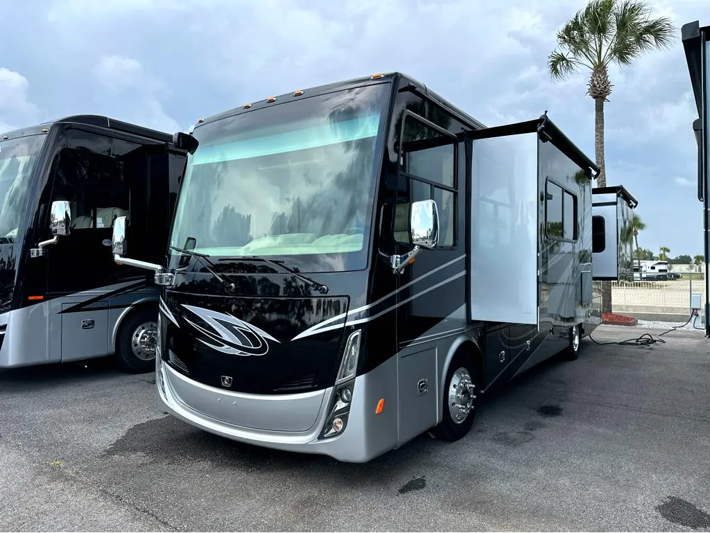 2018 Tiffin Allegro Breeze 33 BR - Photo 4