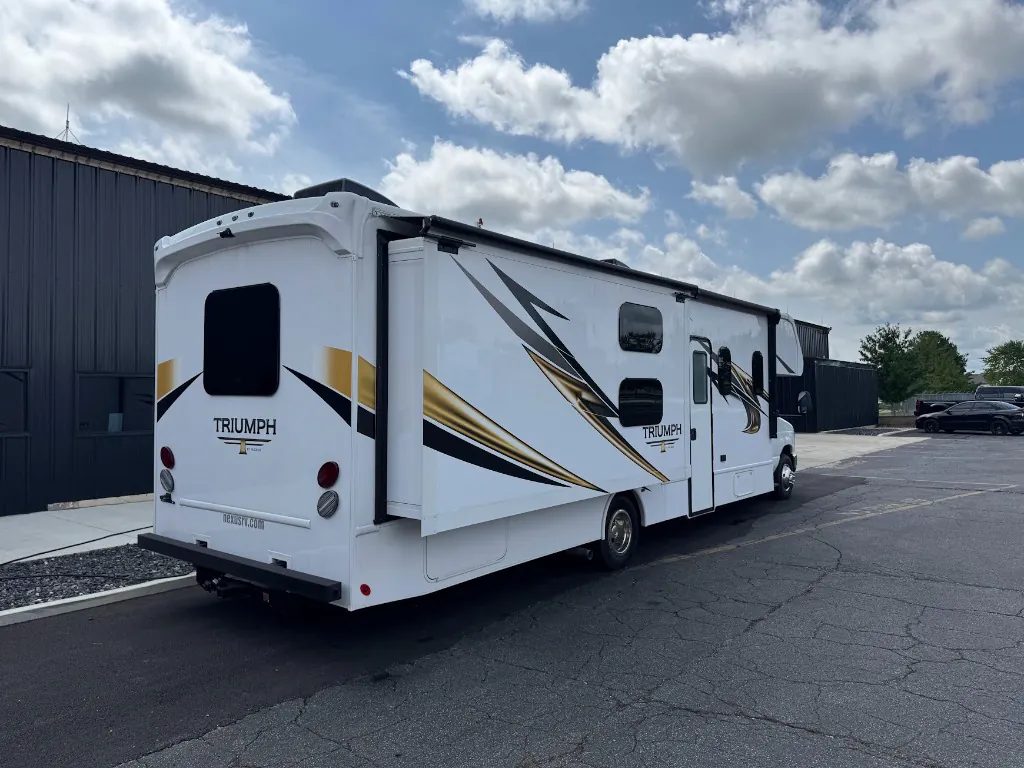 2026 Nexus Triumph 32T, Photos photo 14