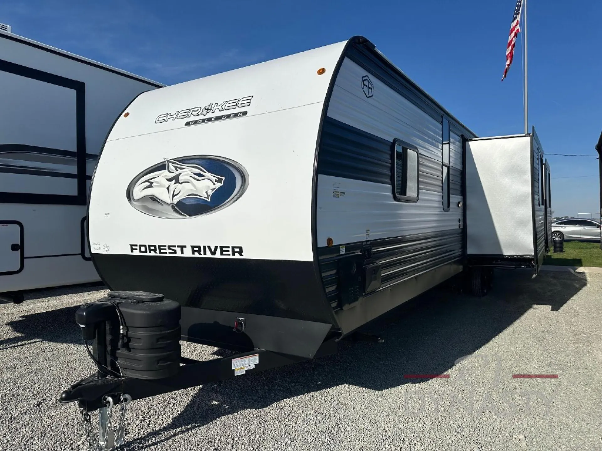 2025 Forest River Cherokee Wolf Den 306MM - Photo 3