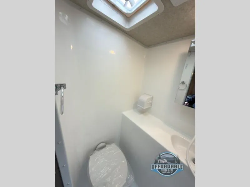 2026 Northwood Arctic Fox Camper 811 - Photo 4