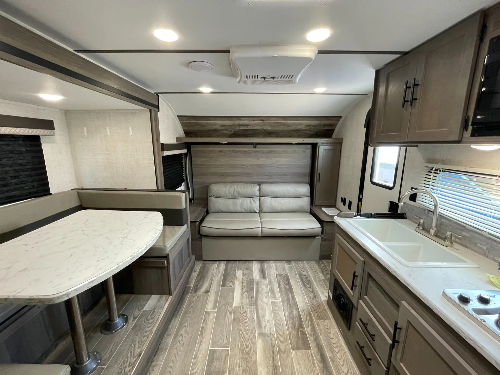 2023 Gulf Stream Ameri-Lite 192DS - Photo 3