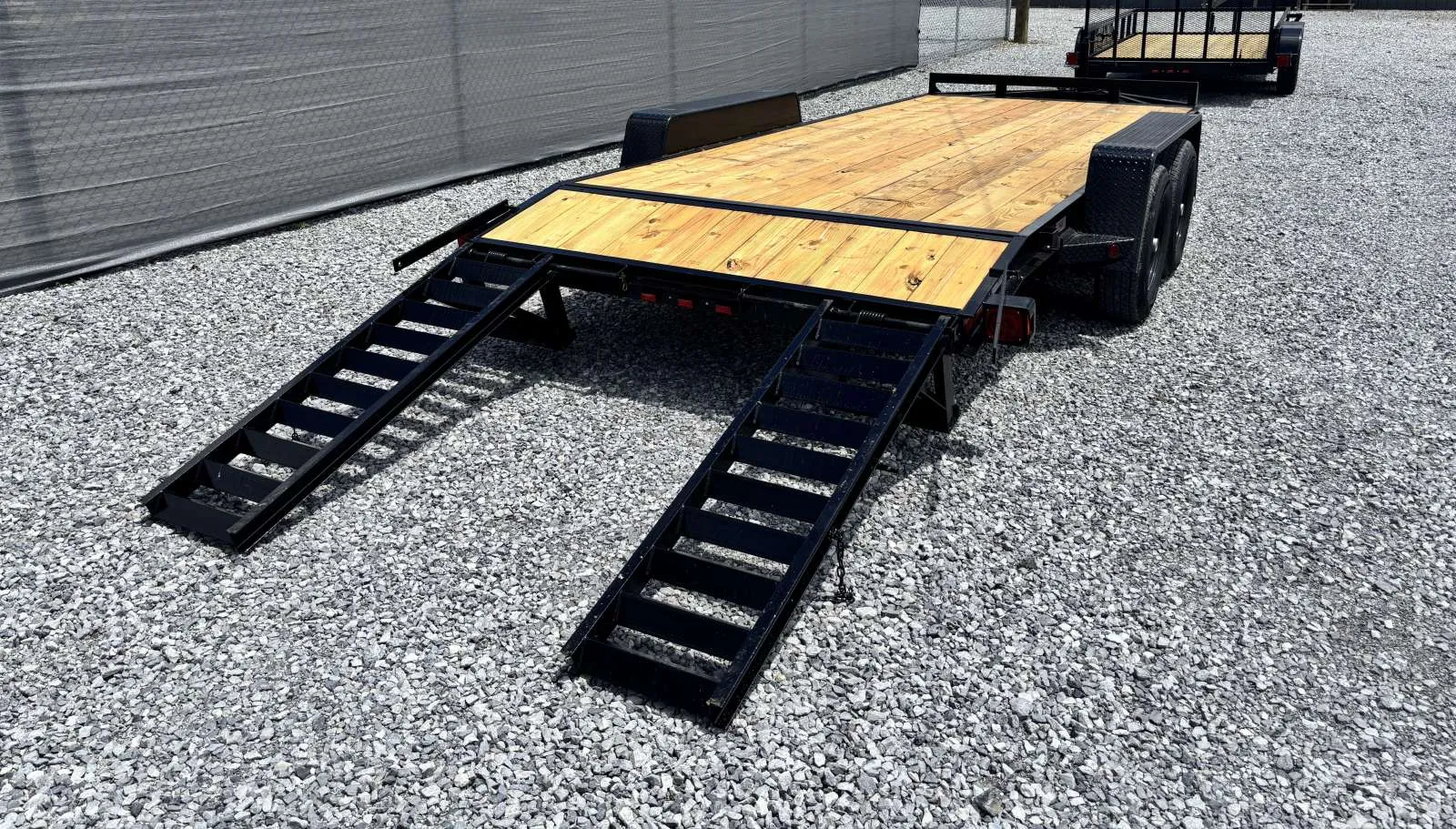 2026 Superior Superior 82" X 18' EQUIPMENT 11200# GVWR - Photo 3