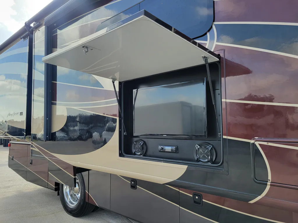 2018 Fleetwood Pace Arrow LXE 38F, Photos photo 28