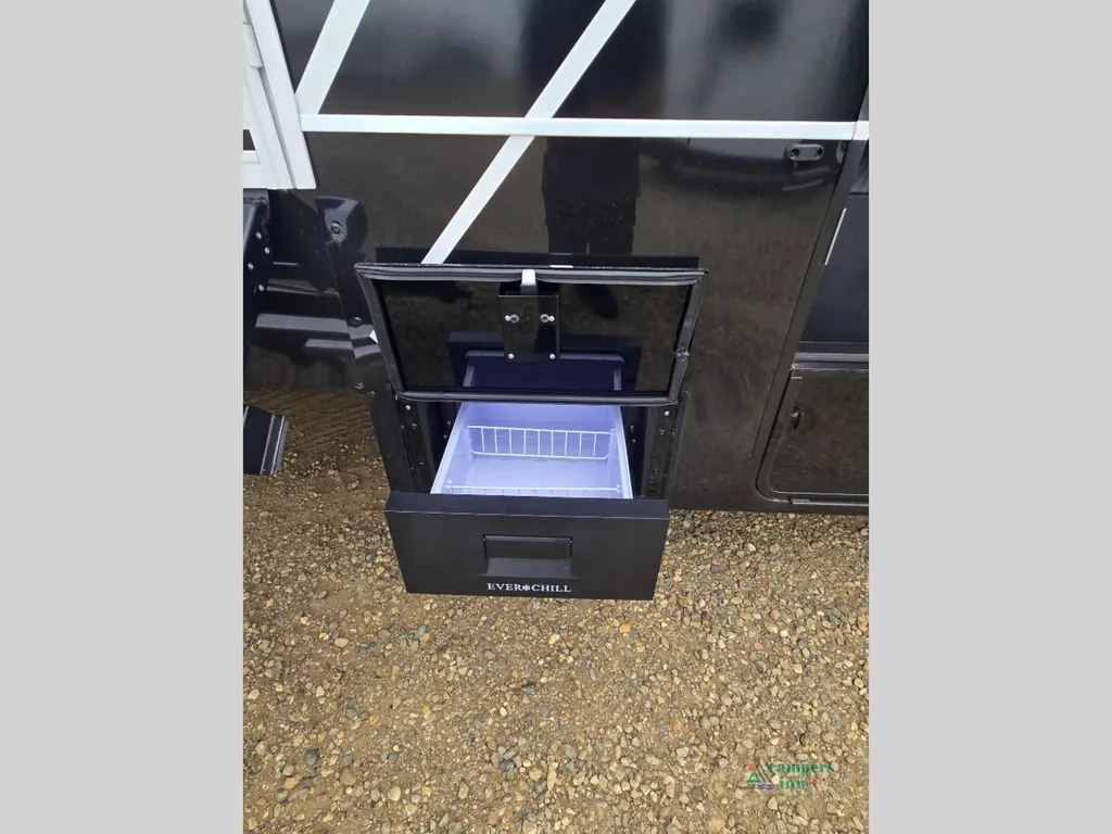 2026 Brinkley Model G 4100, Photos photo 13