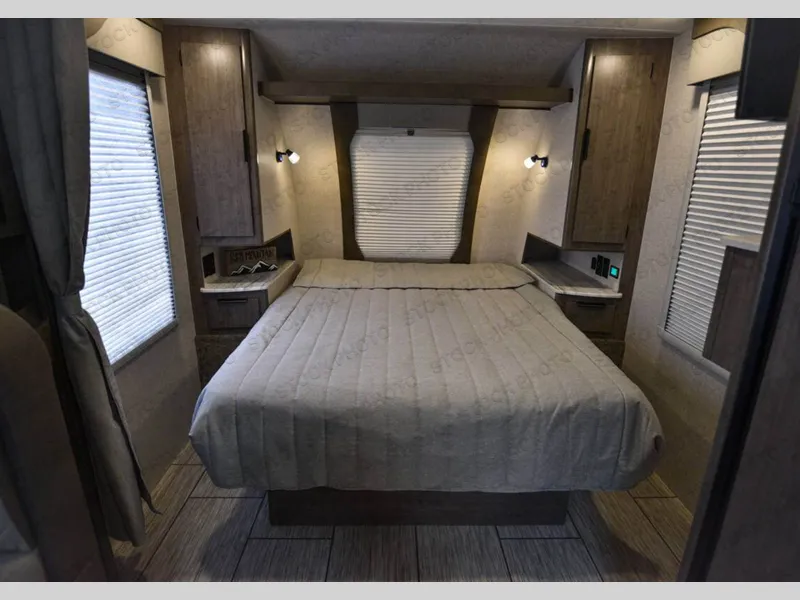 2026 Lance Lance Travel Trailers 1995 - Photo 3