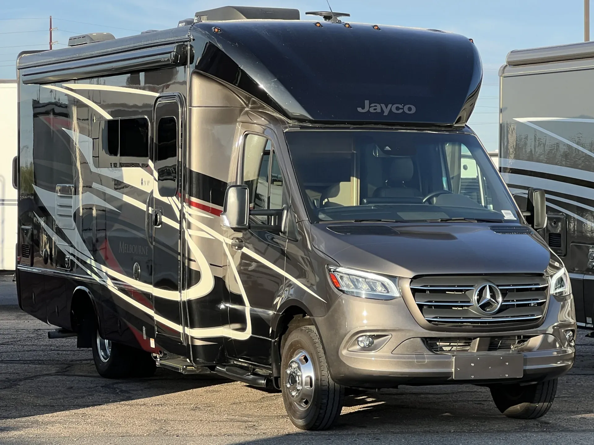 2021 Jayco Melbourne 24R dealer photo 1 from La Mesa RV Center