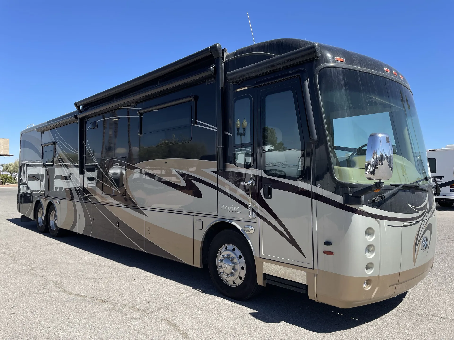 2015 Entegra Coach Aspire 44B - Photo 2