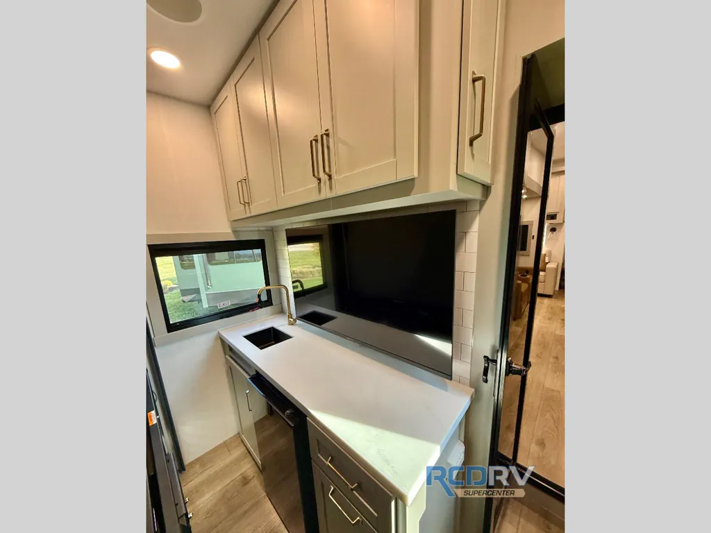 2026 Brinkley Model Z 3420, Photos photo 13